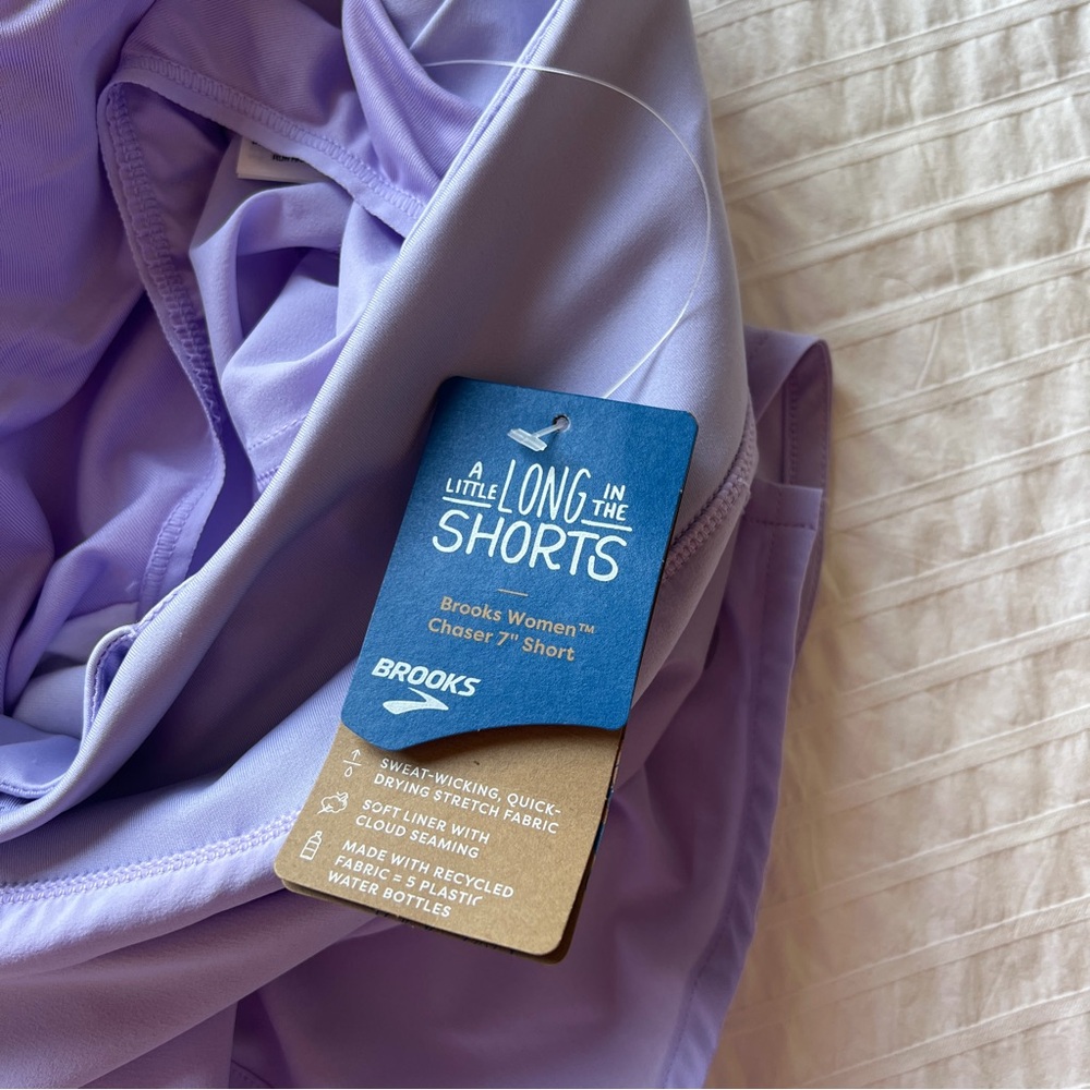 NWT Brooks Women's Chaser 7" Short in Violet Dash, XS - Picture 12 of 15
